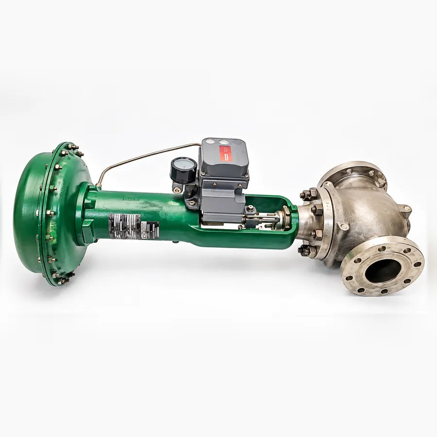Fisher sliding-stem globe control valve with diaphragm actuator and positioner