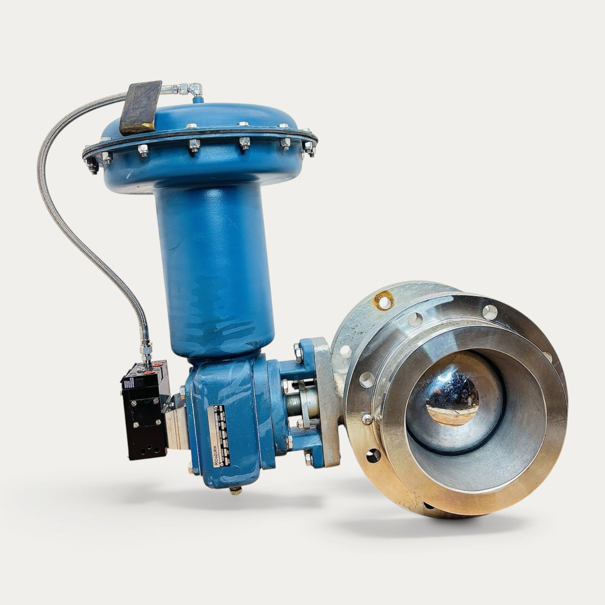 DeZurik VPB 8 in Control Valve