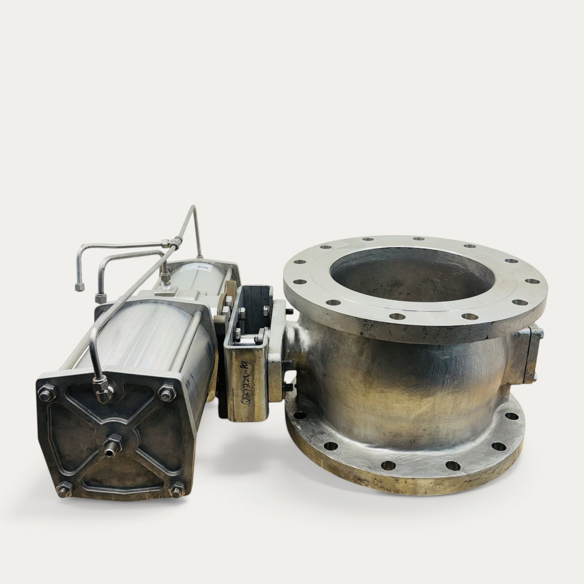 DeZURIK G8M (D40/33 CG8M) 12 in / DN 300 Control Valve