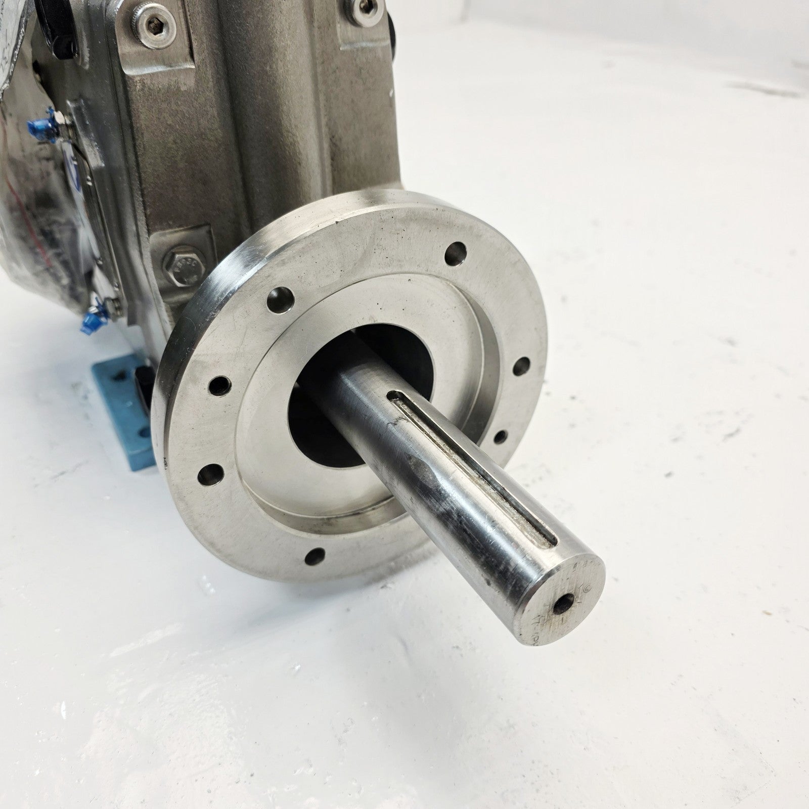 Waukesha Cherry-Burrell 4x4 220 U2 Rotary Lobe Pump 600 RPM