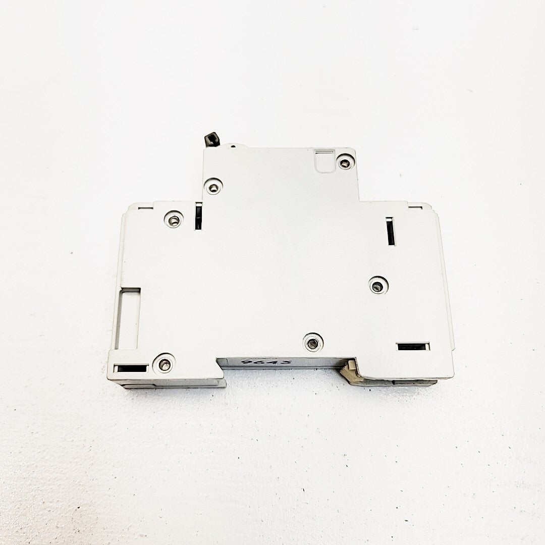 Allen Bradley 1492-CB1 Ser B Circuit Breaker G060