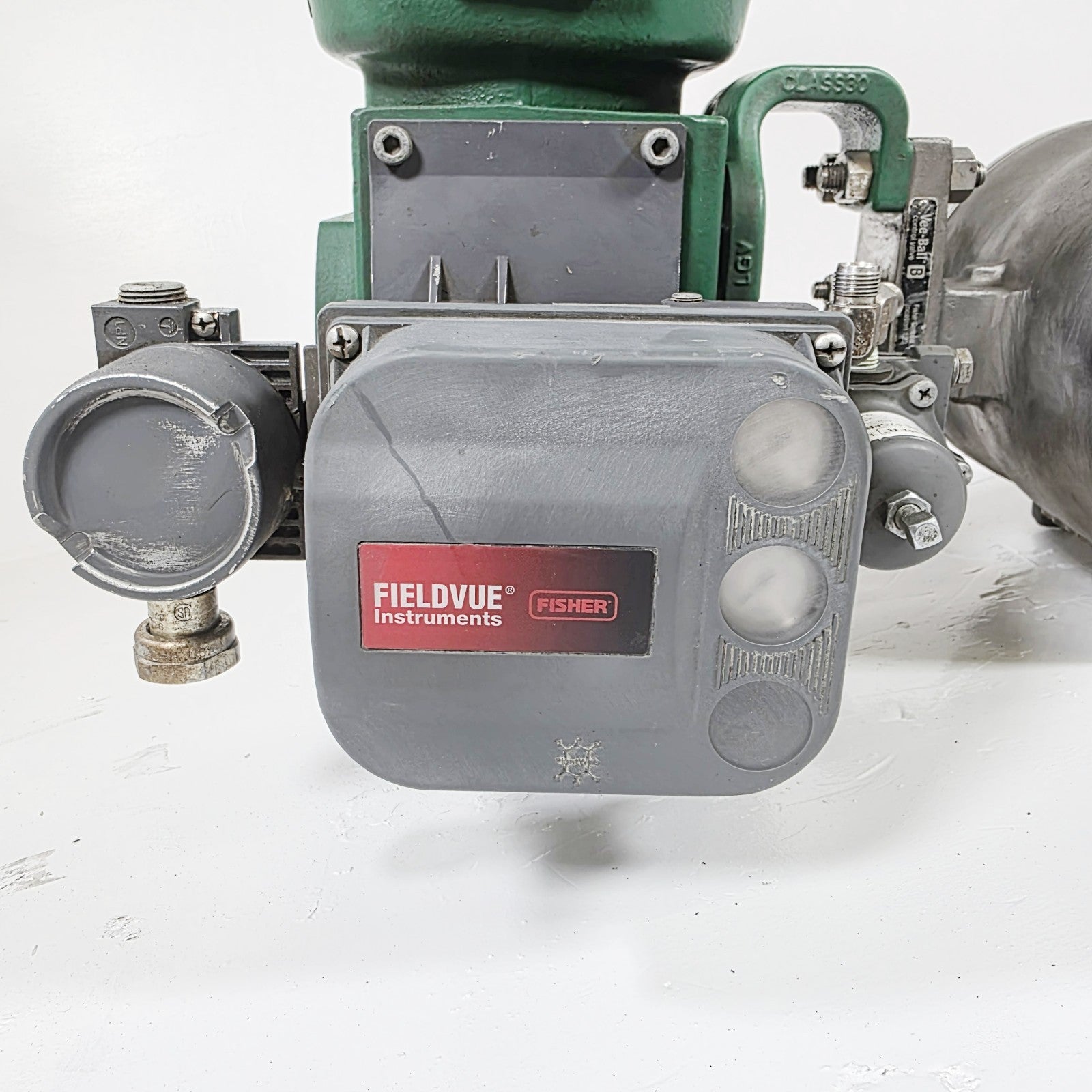 Fisher 6" V200 SER B Valve CL-150/300 CG8M With 2052 Size 2 Pneumatic Acuator