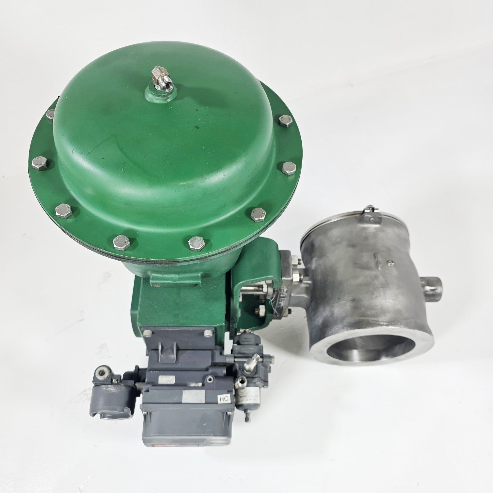 Fisher 6" V200 SER B Valve CL-150/300 CG8M With 2052 Size 2 Pneumatic Acuator