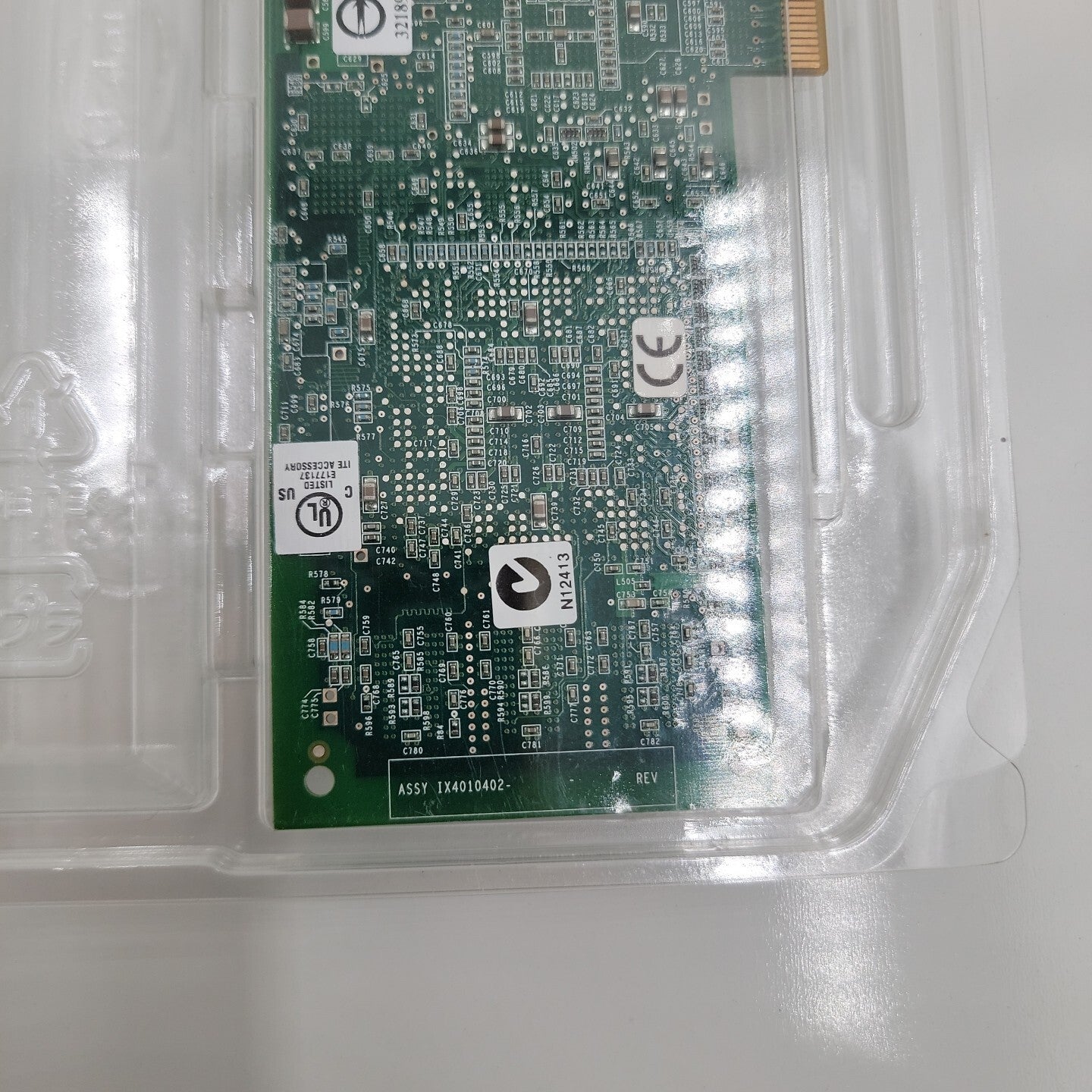 Q-LOGIC IX4010402-02 A Gigabit Ethernet network adapter