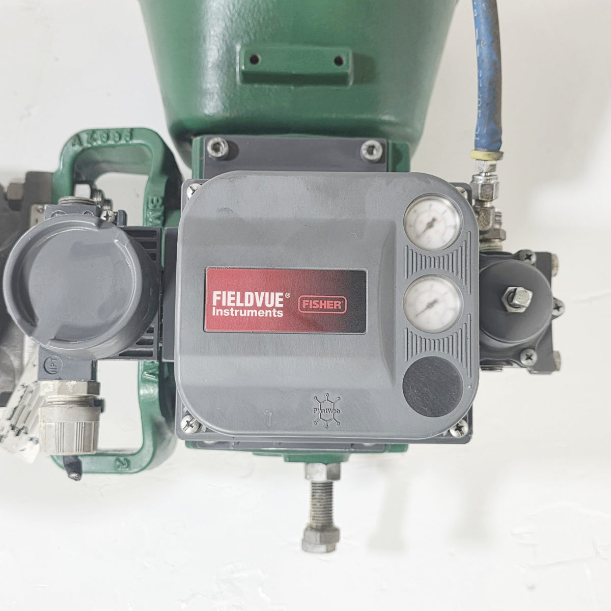 Fisher 2052 size 2 pneumatic actuator nameplate