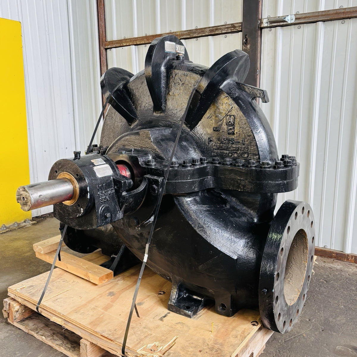 Goulds 3409 8x12-27 split case pump