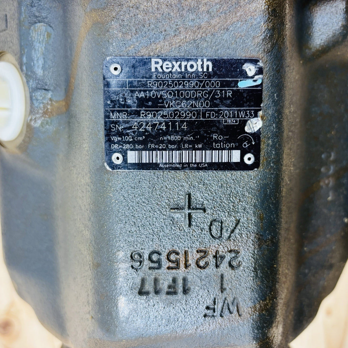 Rexroth R902502990 Vg 100 cm3 nameplate
