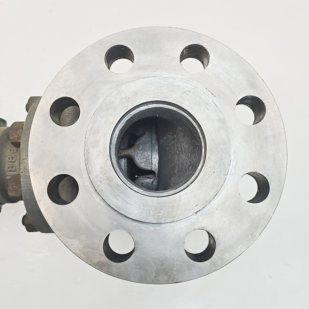 Fisher 2 1/2" ED CL-600 Control Valve CF8M With 667 Size 40 Pneumatic Actuator
