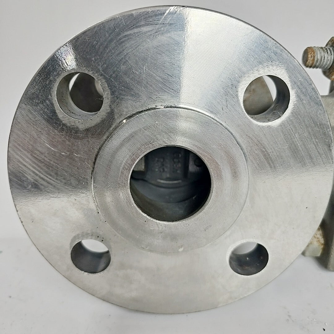 Fisher 1 1/2" V300 CL-300 With 1052 Size 20 Pneumatic Actuator