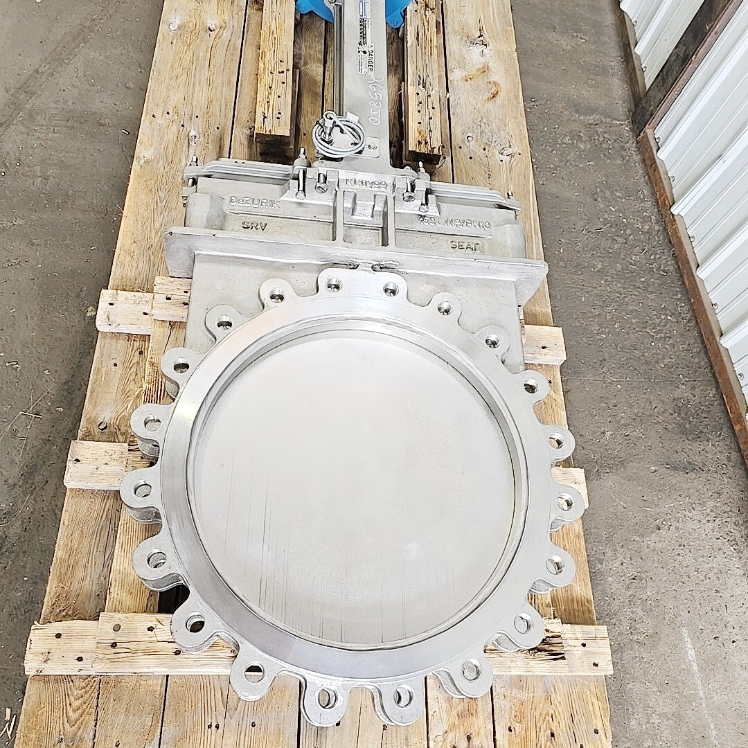 DeZURIK KGC-ES 24 in nameplate / data plate detail