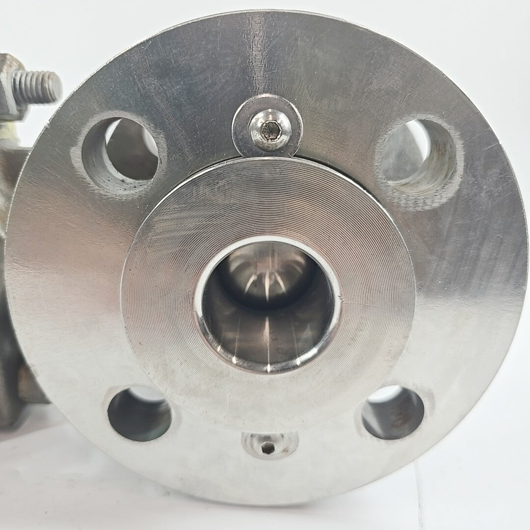 Fisher 1 1/2" V300 CL-300 With 1052 Size 20 Pneumatic Actuator