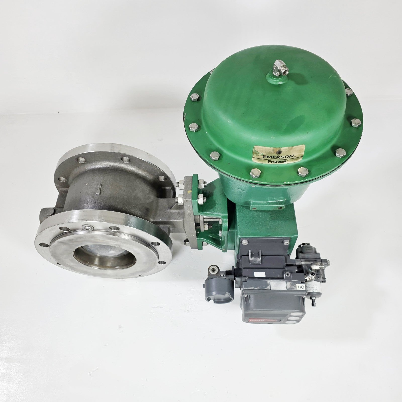 Fisher 2052 actuator mounted on V150 valve