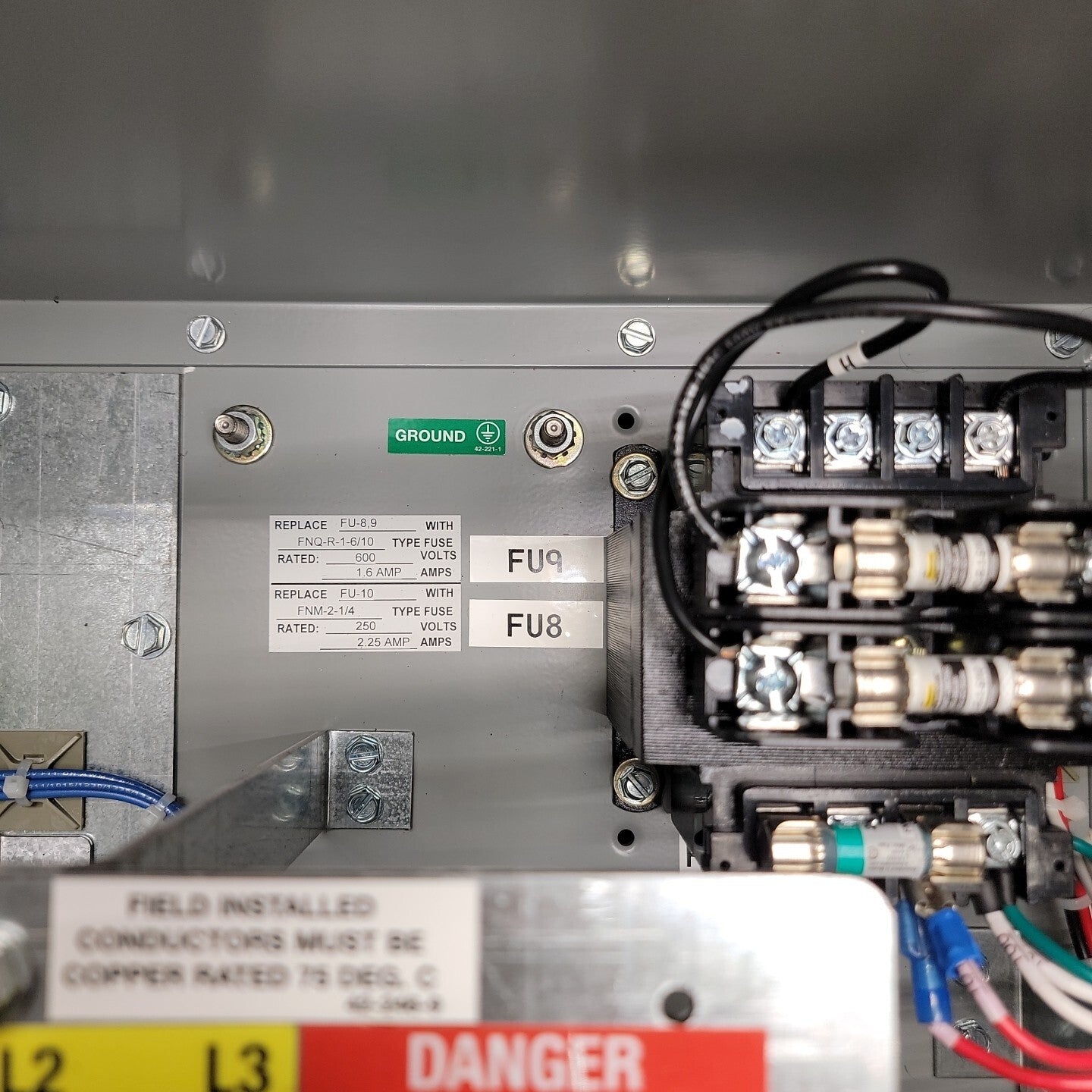 Eaton DG1 enclosure interior components