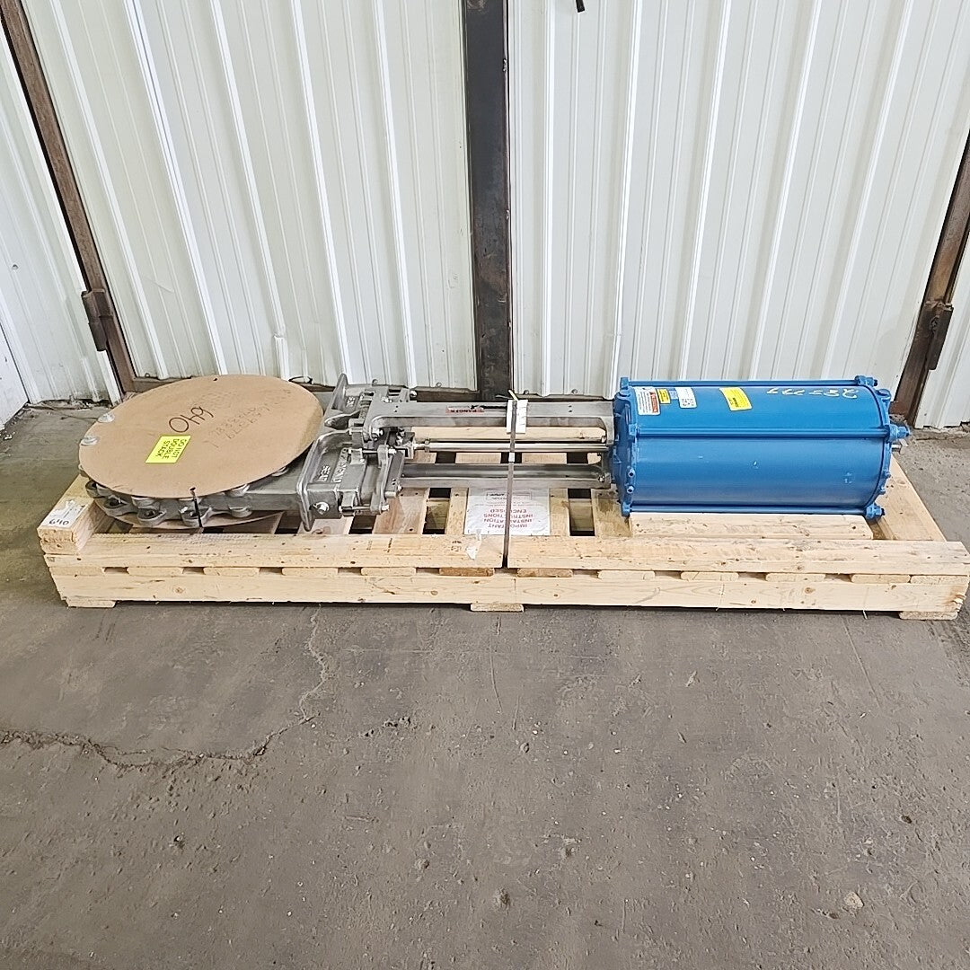 Dezurik KGC 18" knife gate valve with pneumatic actuator, main product shot