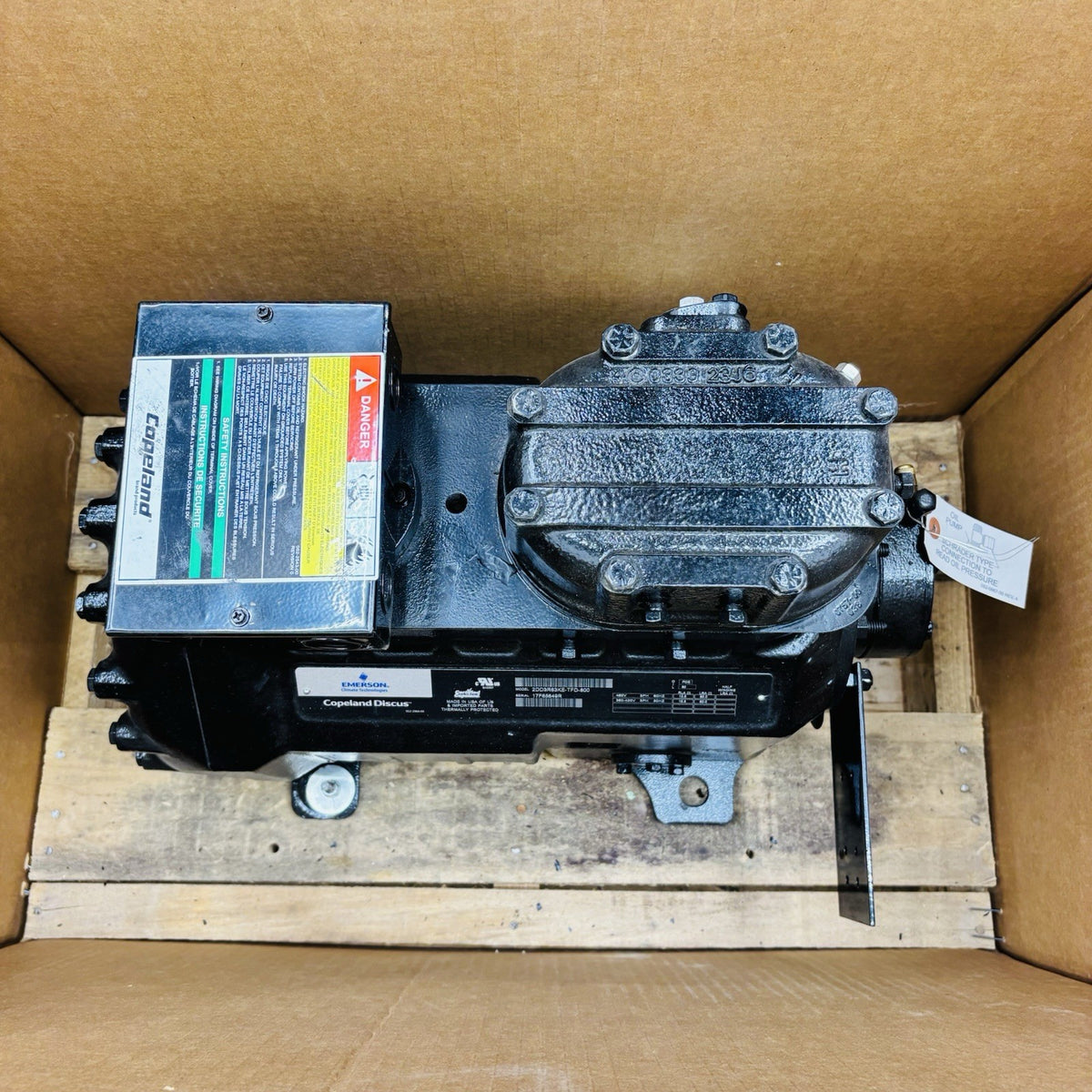 Copeland 2DD3R63KE-TFD-800 Discus Compressor as shown