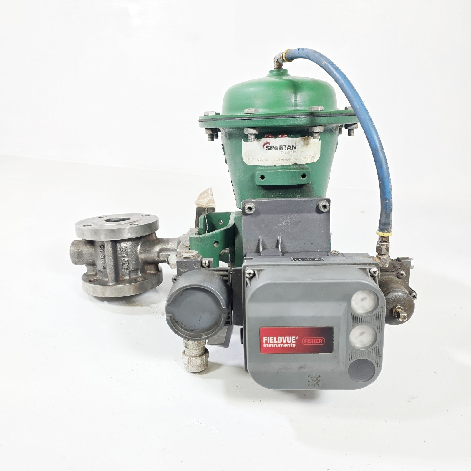 Fisher V150 1.5in Vee-Ball control valve with 2052 actuator - main product shot