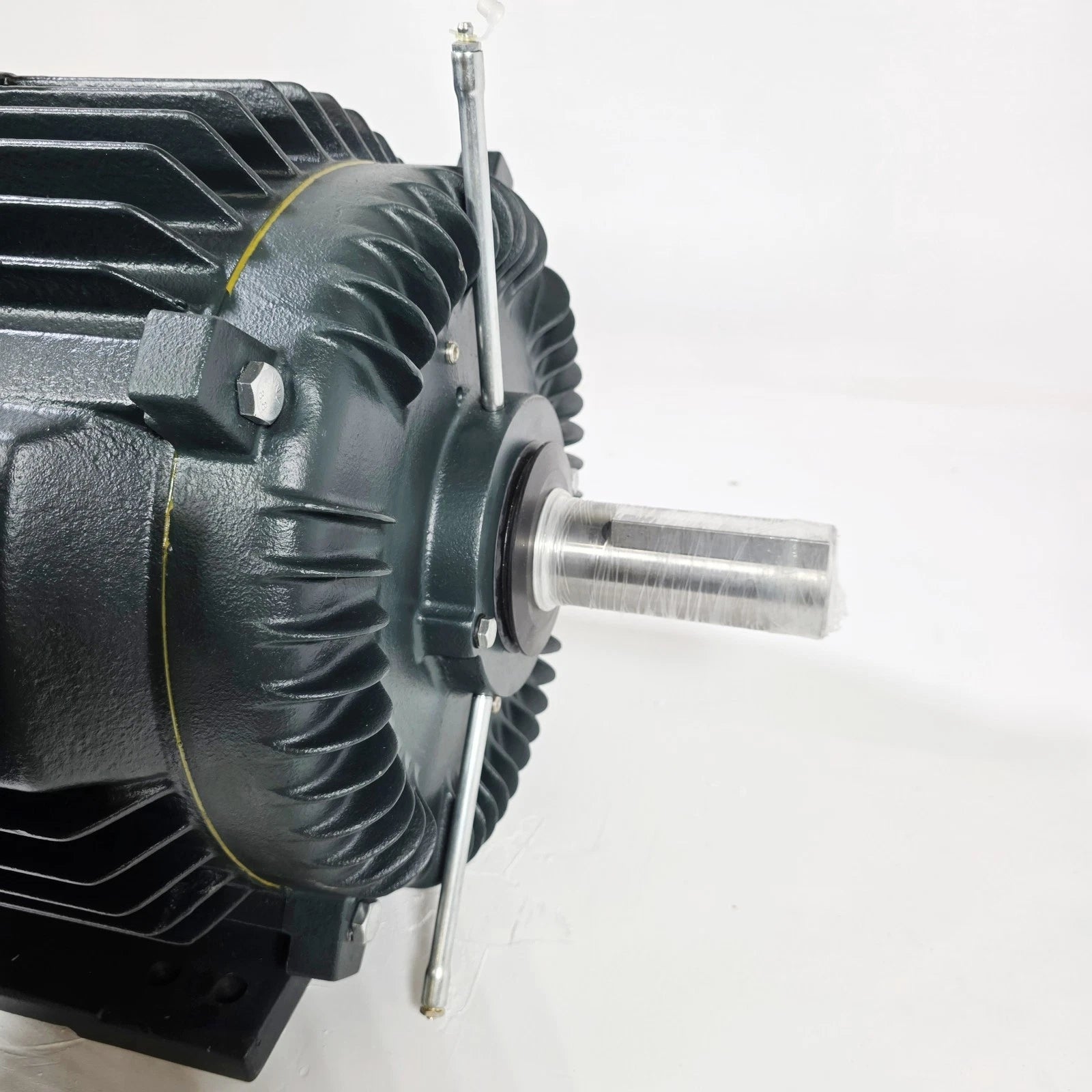 Toshiba 0306XSSB4TALP Electric Motor 30HP, 460V, 326T, 1180RPM, TEFC