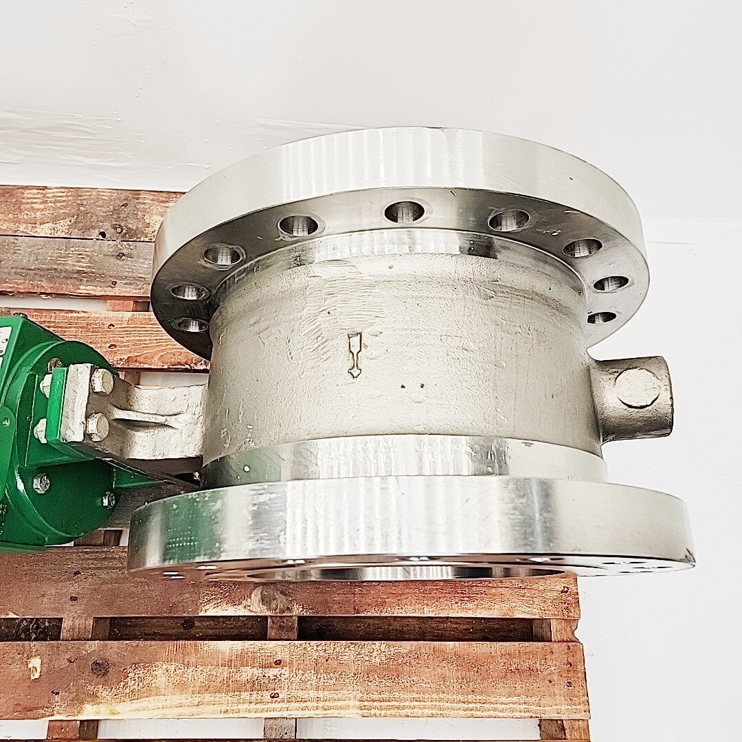 Fisher 1061 actuator mounting to valve body
