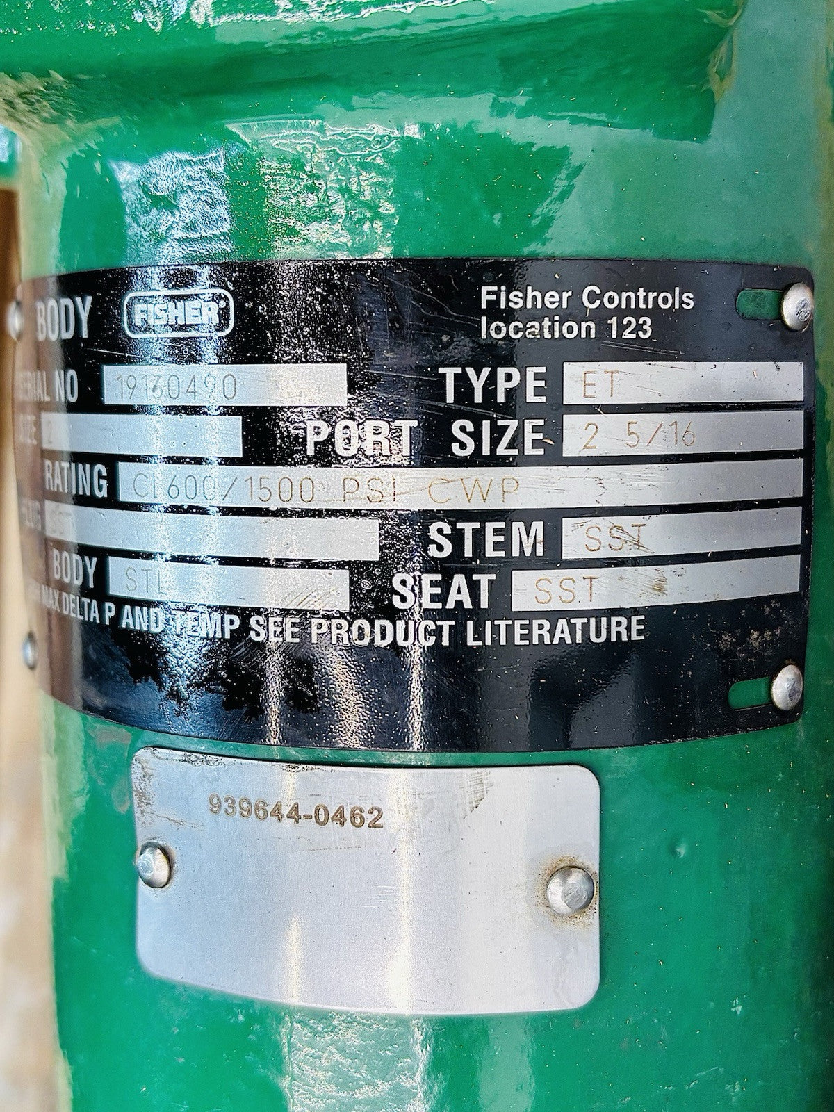 Fisher ET 2 in nameplate