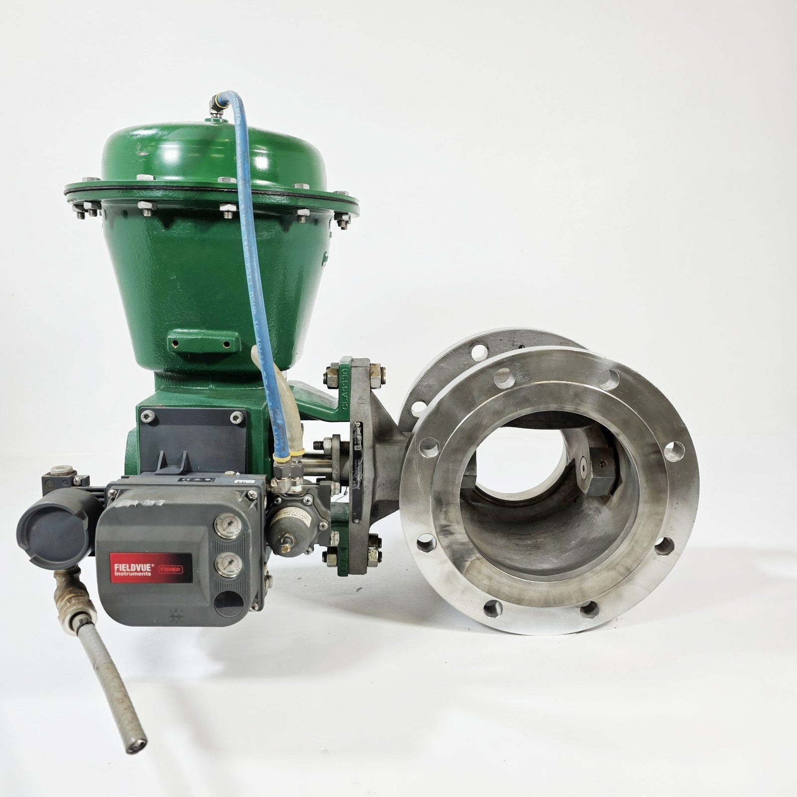 Fisher V150 8 inch rotary control valve with 2052 actuator assembly