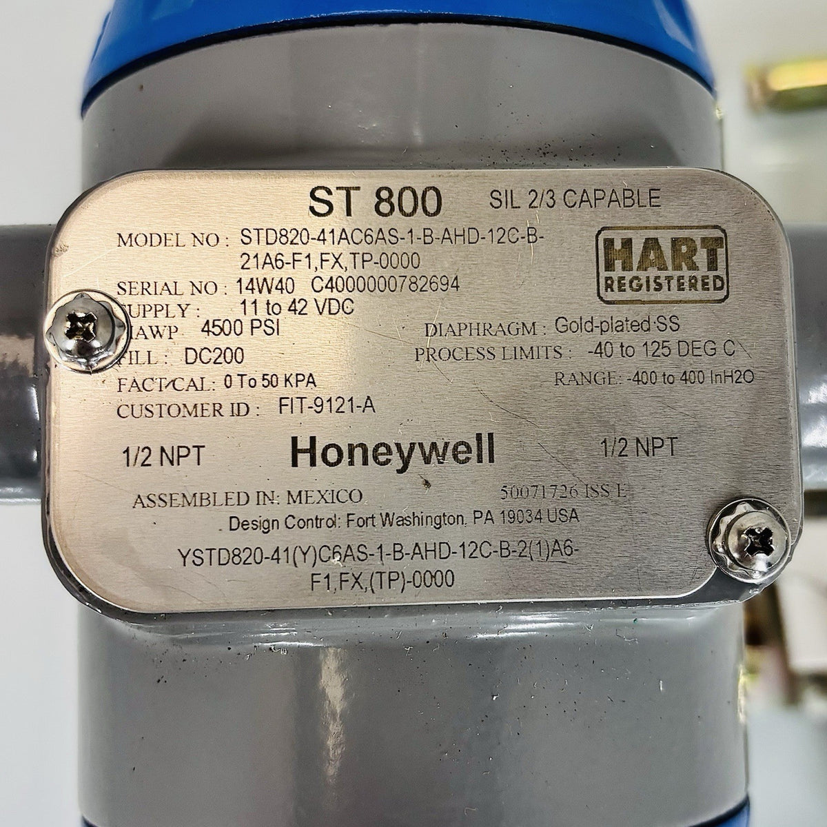 Honeywell STD820-41AC6AS Differential Pressure Transmitter equipment nameplate