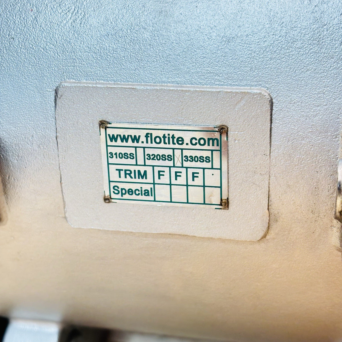 Flo-Tite FTI 1 Flanged Ball Valve equipment nameplate