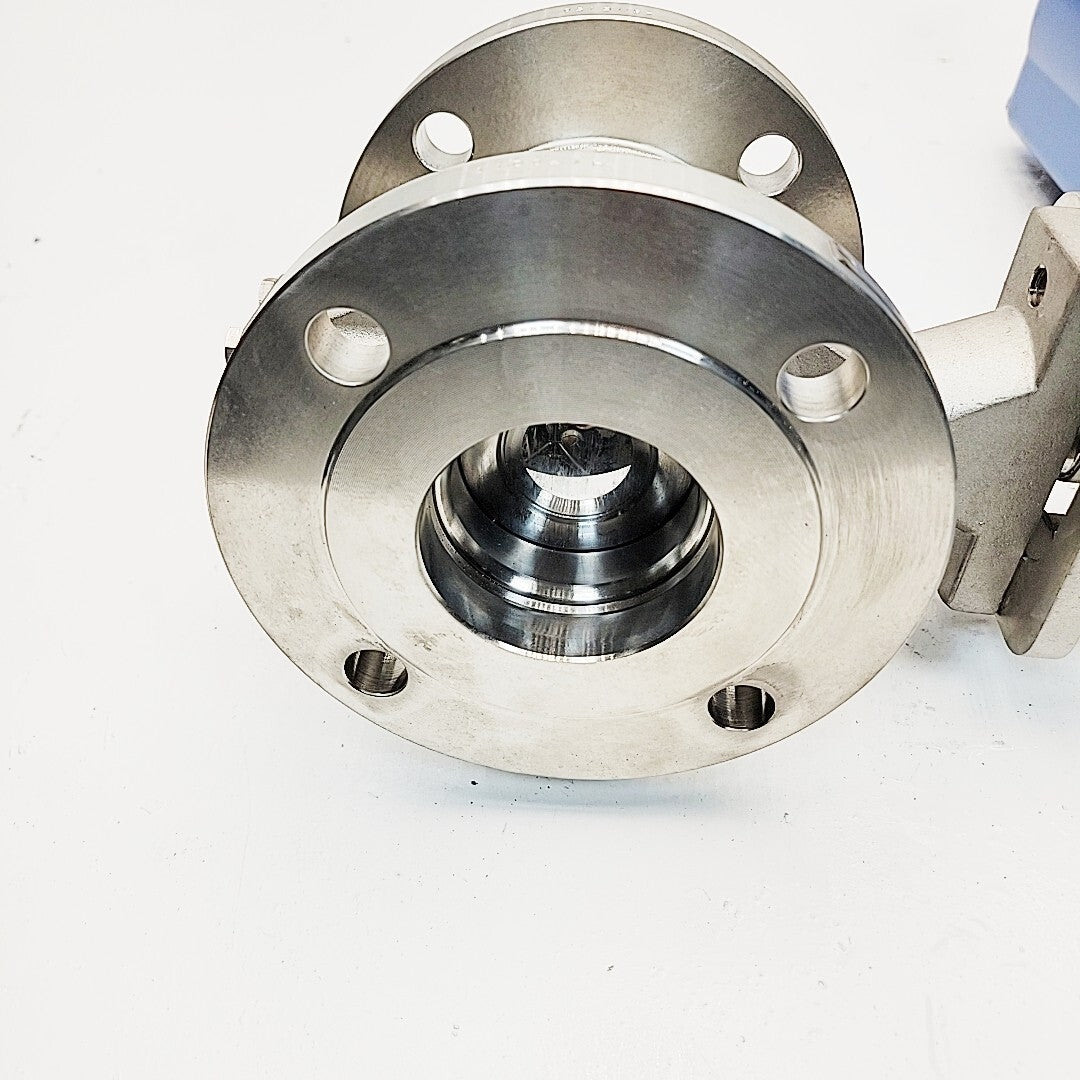 Neles Jamesbury 4" Ball Valve RECA03CJJSTAY With B1JU8 Size 35L Actuator
